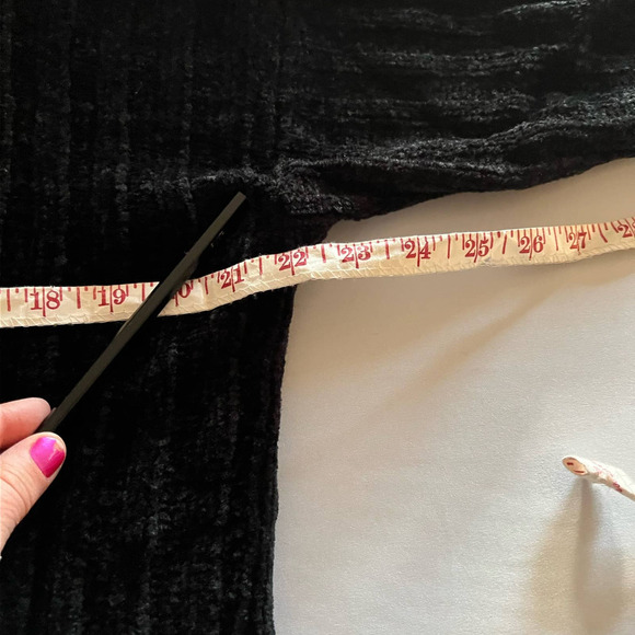 LYDIA Jane Ltd black turtleneck soft sweater M - Picture 4 of 5